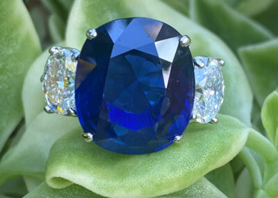 Burma natural Sapphire and diamond ring